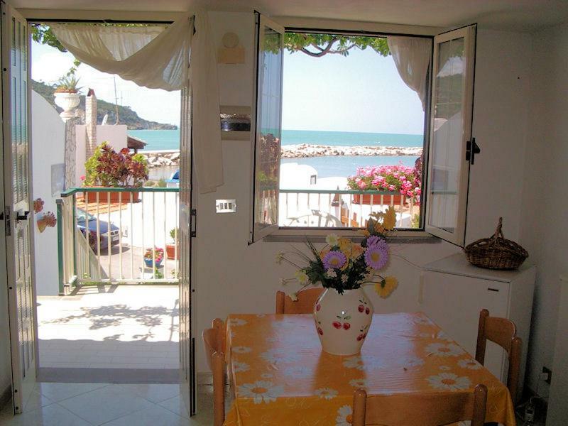 Blu Marine Casa A 10Mt Dalla Spiaggia Peschici Exterior foto